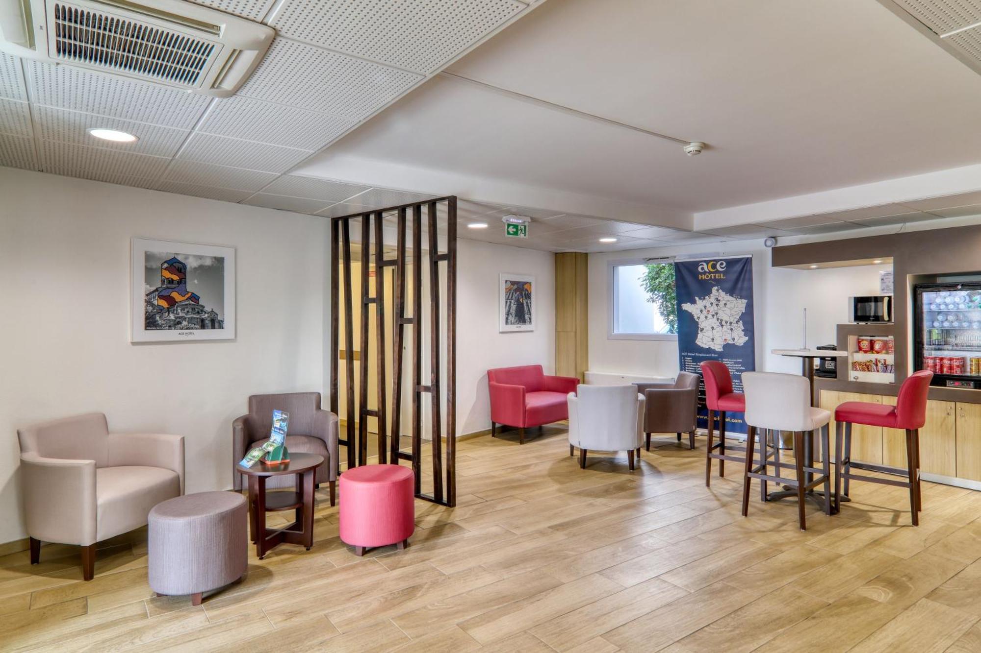 Ace Hotel Issoire Exterior photo