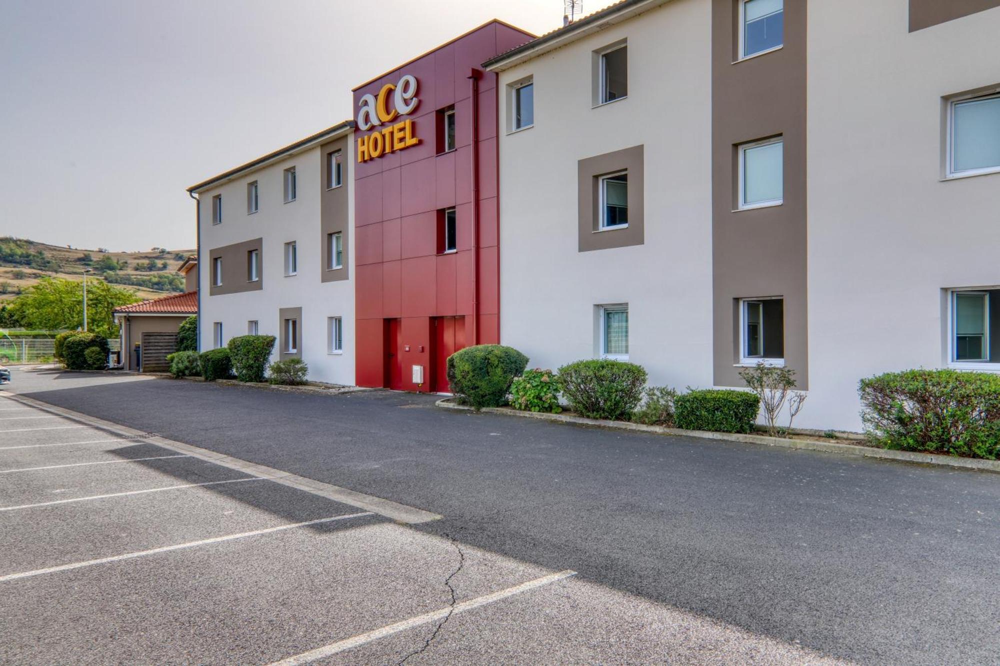 Ace Hotel Issoire Exterior photo